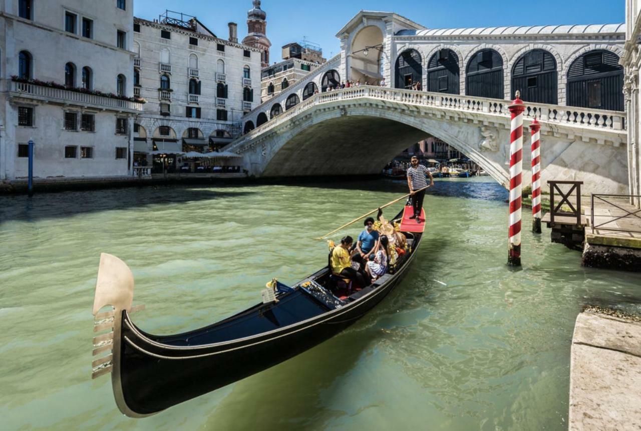 Ca Zulian Amazing Canal View Apartment Venice Exterior photo